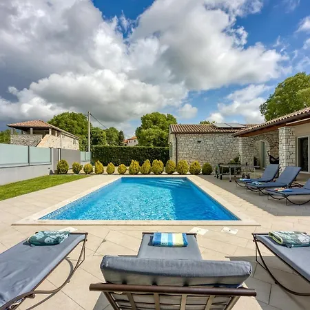 Villa Celtis House -pool-whirlpool-sauna