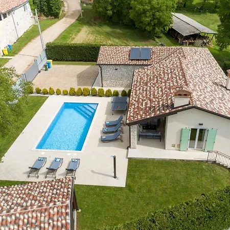 Celtis House -pool-whirlpool-sauna * Grožnjan