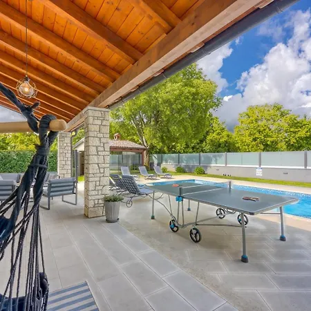 Villa Celtis House -pool-whirlpool-sauna *