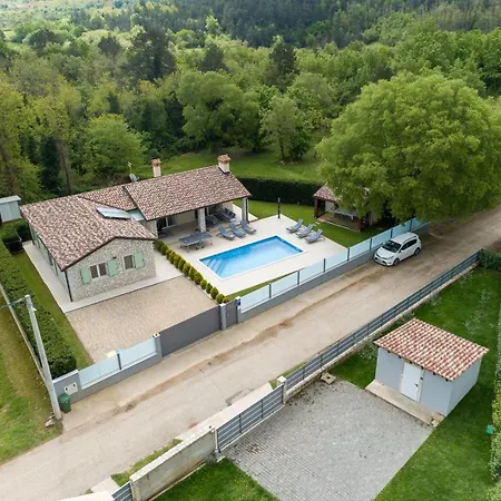 Celtis House -pool-whirlpool-sauna Villa Grožnjan