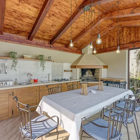 Celtis House -pool-whirlpool-sauna Grožnjan