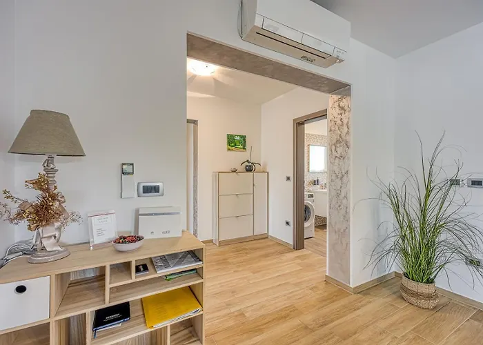 Celtis House -pool-whirlpool-sauna Villa *