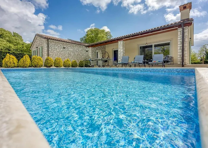 Celtis House -pool-whirlpool-sauna *