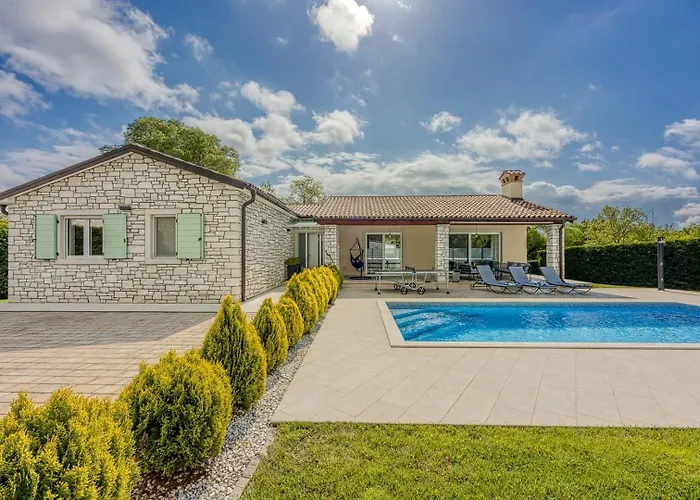 Celtis House -pool-whirlpool-sauna Grožnjan