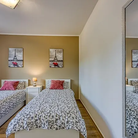 Vila Celtis House -pool-whirlpool-sauna