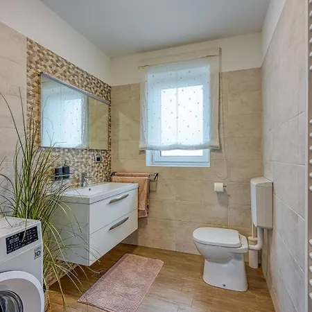 Celtis House -pool-whirlpool-sauna *