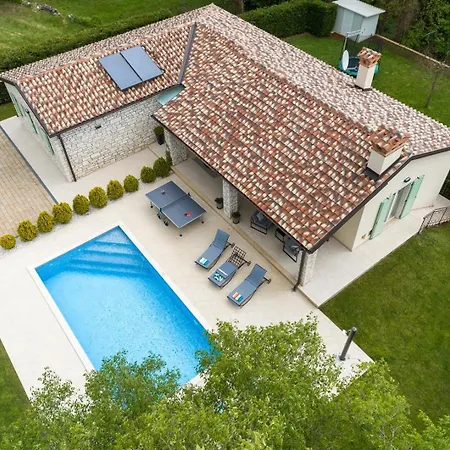 Βίλα Celtis House -pool-whirlpool-sauna Grožnjan