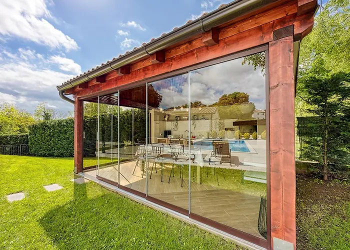 Celtis House -pool-whirlpool-sauna Villa